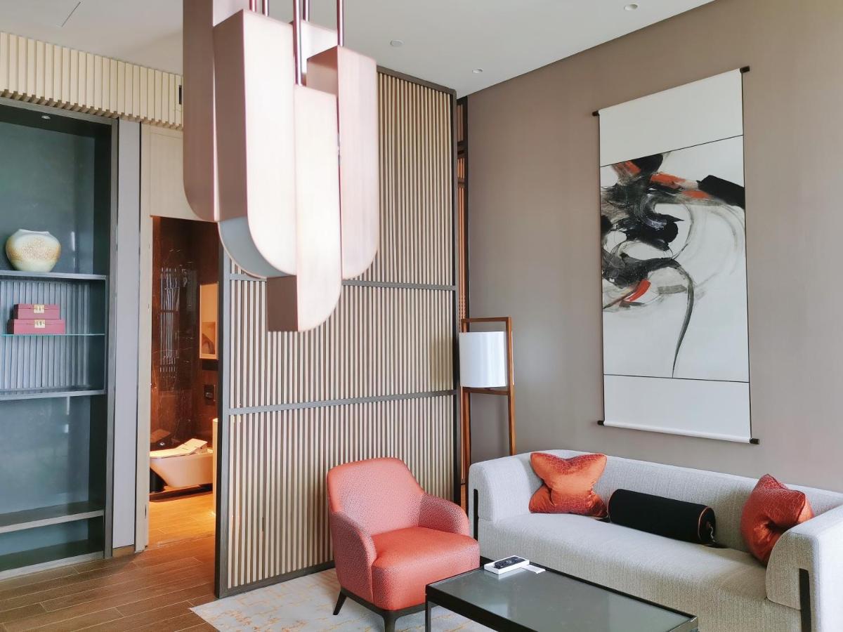 Jumeirah Guangzhou-Complimentary Shuttle Bus To Canton Fair Complex Exterior foto